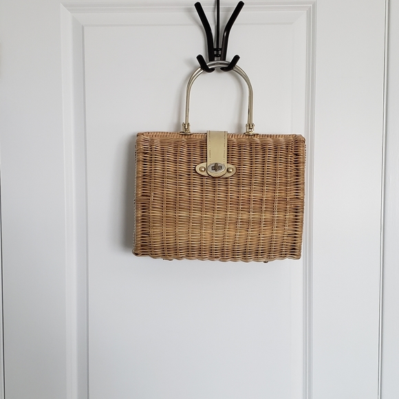 Vintage Handbags - VINTAGE Top Handle Wicker Bag
